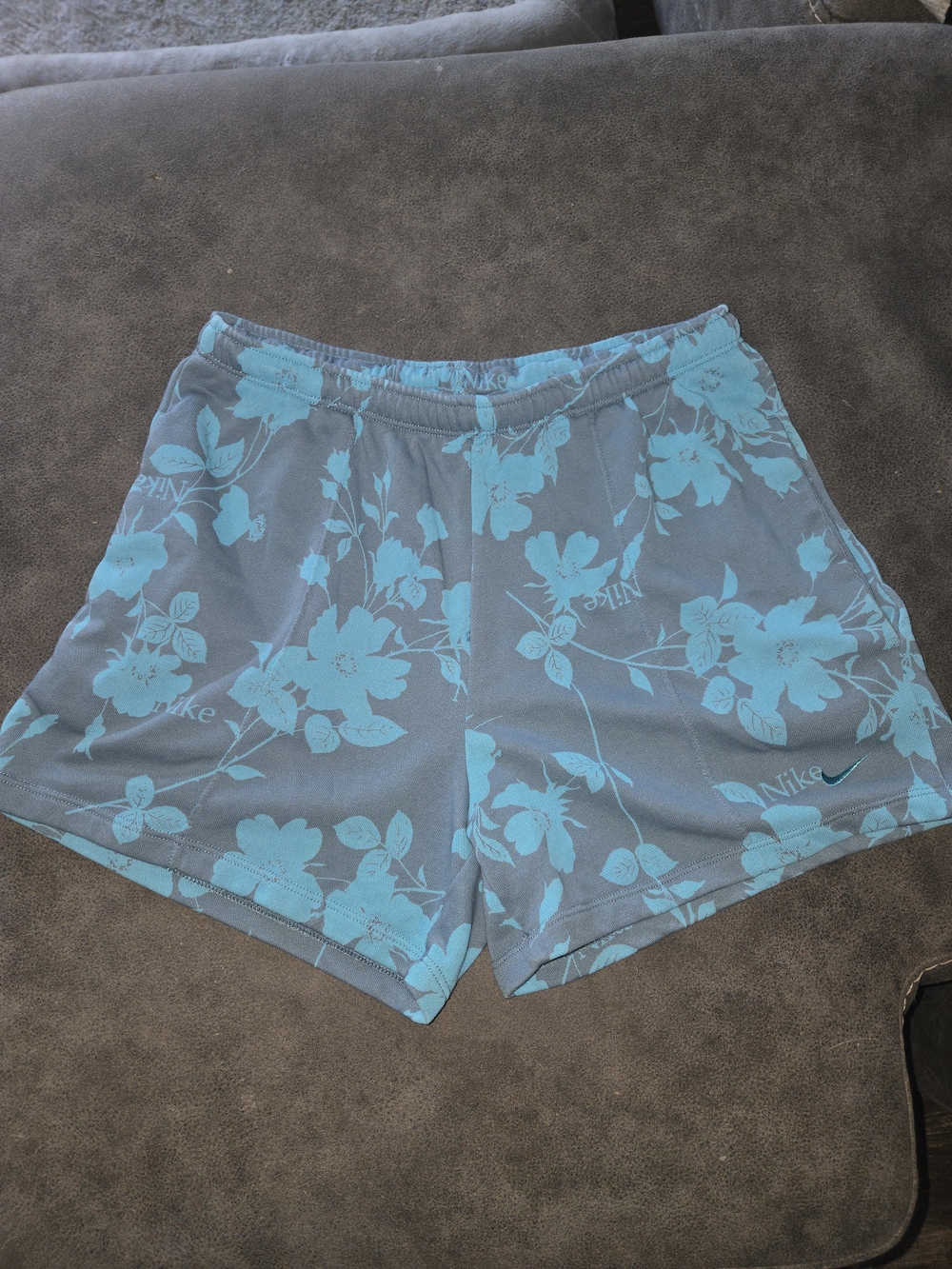 Nike Women’s Mid-Rise Chill Terry Shorts